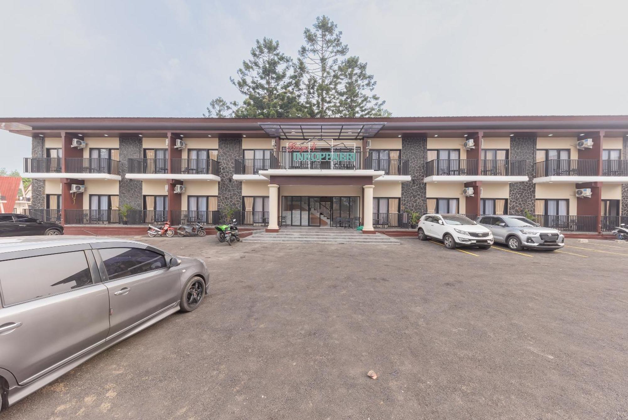 Urbanview Hotel Inkoppabri Cisarua Puncak Екстериор снимка