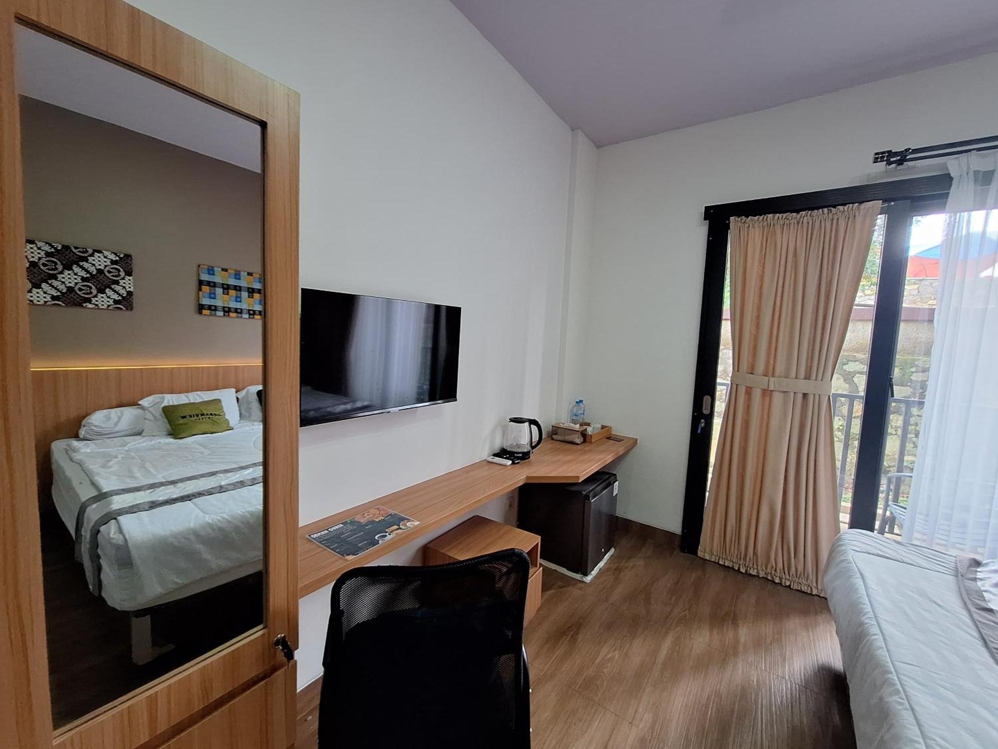Urbanview Hotel Inkoppabri Cisarua Puncak Екстериор снимка